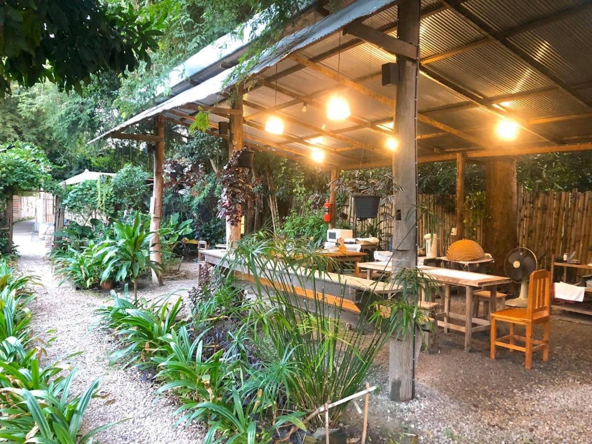 Lanna House Lanna Hut Chiangmai Bed & Breakfast Chiang Mai Exterior foto